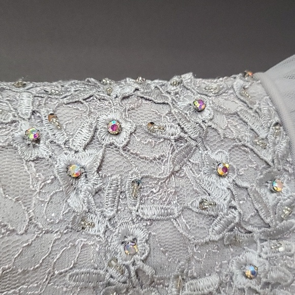 TLC Say Yes To The Prom Dress Juniors Gray Iridescent Stones Ruffly Layers Sz 7 - Picture 3 of 16